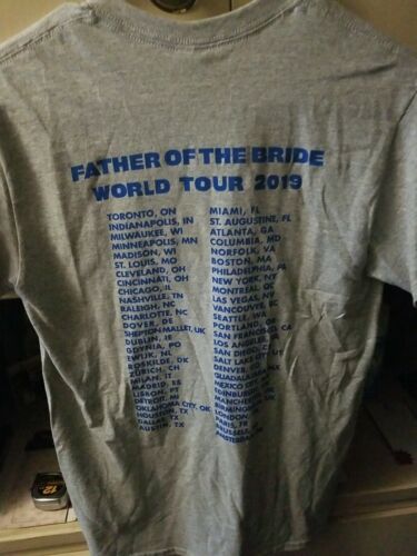 VAMPIRE WEEKEND 2019 TOUR T- SHIRT - Picture 2 of 2