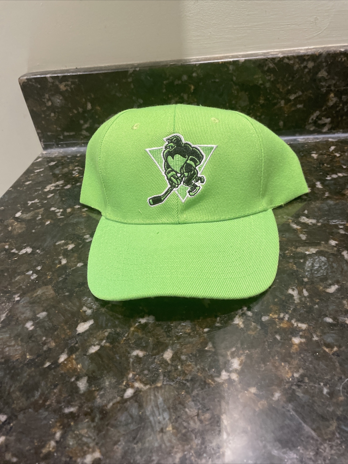 Picture 1 of 2