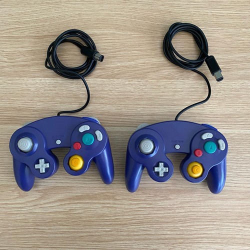 Indigo Wired Gamepad for Nintendo GameCube & Wii U - TESTED - 2 Controllers - Picture 1 of 8