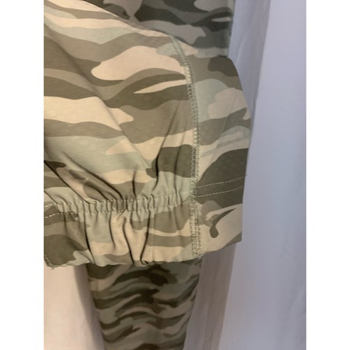 Joggers Ascend Talla Pequeña Verde Camuflaje Bolsillo con Cremallera  - Imagen 7 de 9