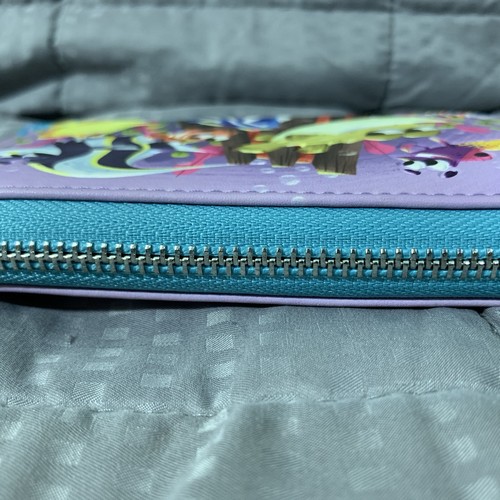 Loungefly Pixar Moments Finding NEMO Tank Geldbörse mit umlaufendem Reißverschluss Neu mit Etikett - Bild 9 von 13