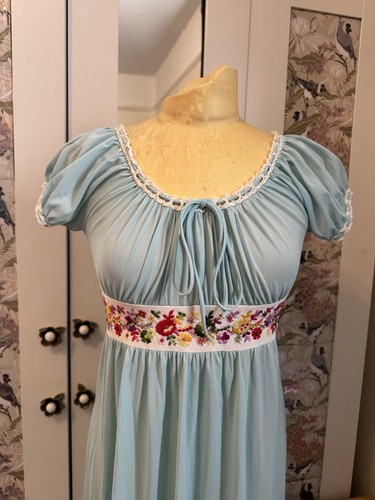Vintage Nachthemd blau bestickt Empire Taille von Mr. P.J. - Bild 9 von 11