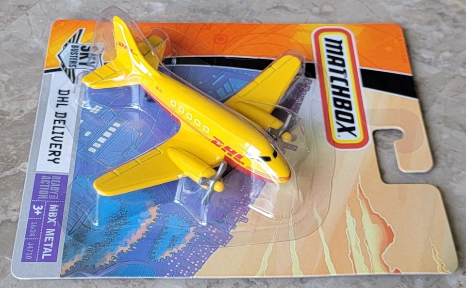 Vintage New 2006 Matchbox Sky Busters MBX Metal DHL Delivery Aircraft SB-62 NIP - Image 4 of 4