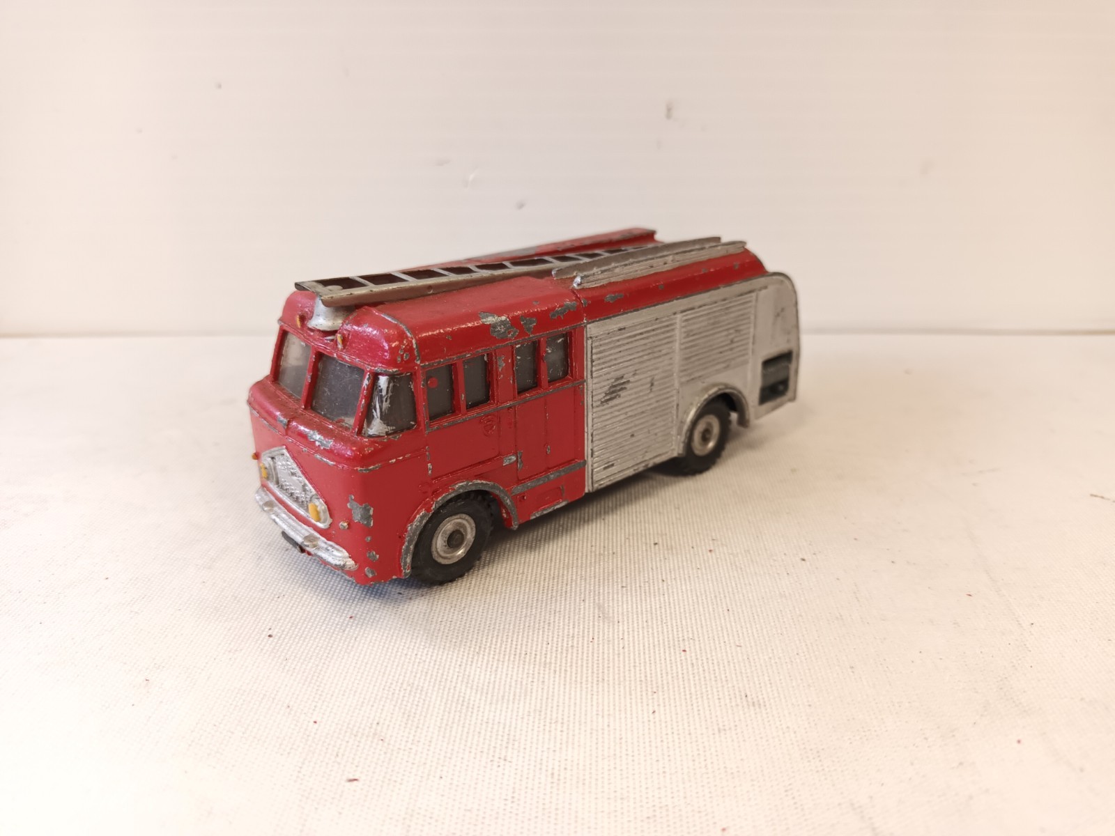 Picture 2 of 14