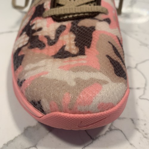 Nike Metcon 8 AMP DUAL (Damengröße 9,5) Schuhe DV9013 200 koralle kreiderosa Tarnmuster - Bild 11 von 18