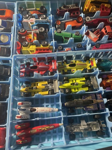 1970 -1999 Vintage Hot Wheels & Others Toy Cars Dis Cast 73 Pcs With Two Cases - Picture 4 of 23