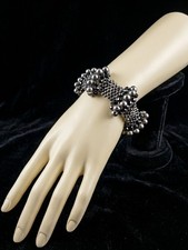 Bracciale Gotico Nero/Grigio Ruffle Perle Cristallo Artigianale glamour 