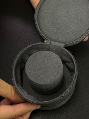 F.P. Estuche de viaje para reloj Journe bolsa redonda de cuero Invenit et Fecit no a la venta - Imagen 3 de 3
