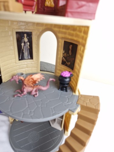 Harry Potter Magical Minis Castillo de Hogwarts Juego y Figuras Luces y Sonidos - Imagen 4 de 18