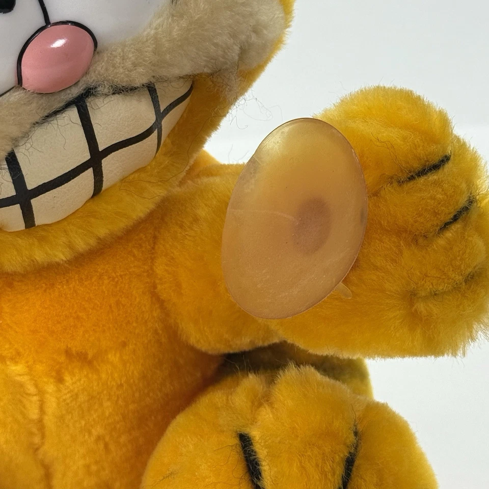Vintage Garfield Plush Stuck on You Suction Cups with Tag 1981 - Image 3 of 4