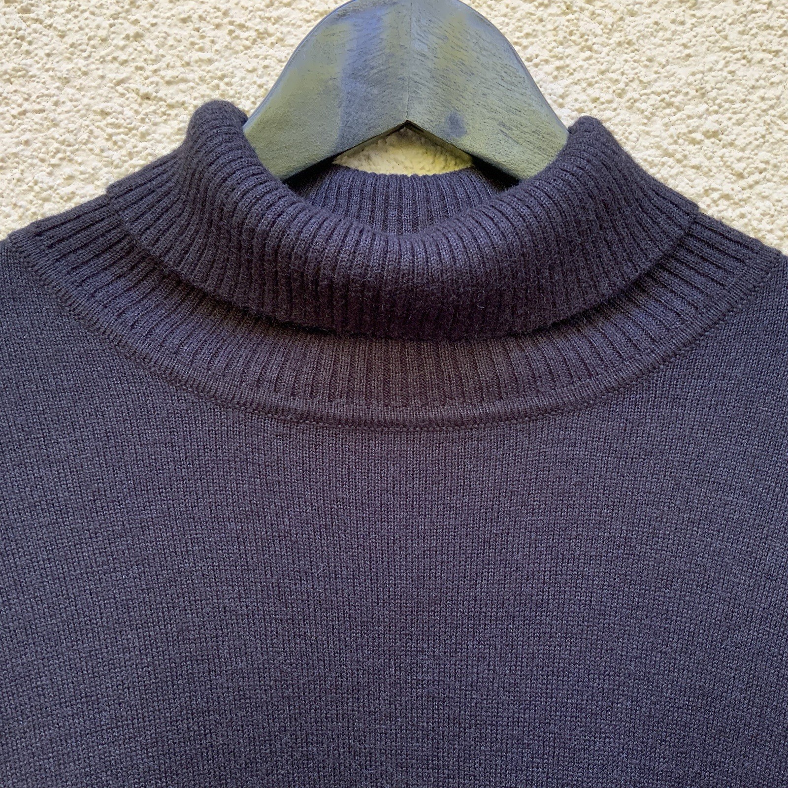 Picture 3 of 15
