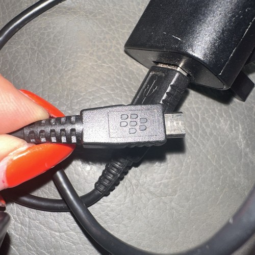 Original!! Blackberry Travel Wall Charger Plug & Wire, Model PSM03K-050Q-3 - Picture 7 of 9
