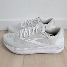 Brooks Ghost Max Mens 14 Wide 2E Running Shoes Sneakers White Oyster Metallic