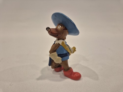 vintage 1980s Dogtanian and the Three Muskehounds PVC figures Disvenda rare