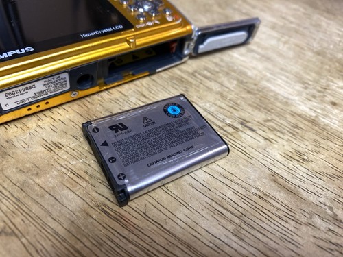 Olympus Digital Camera Stylus 790 SW 7.1 MP Orange Tested Works NO CHARGER - Picture 18 of 18