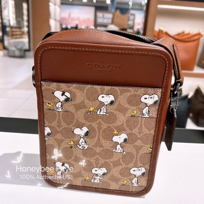 スヌーピー　coach NWT Coach X Peanuts Sullivan Crossbody Bag In Signature Canvas