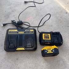 Lot 3 Dewalt Tools-Port Charger Jobsite 12V/20V USB Charger +battery FOR PARTS