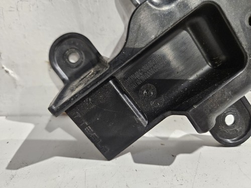 TESLA MODEL S DOOR OPENER BRACKET REAR RIGHT 2016-2021 1008404-00-C - Picture 5 of 13