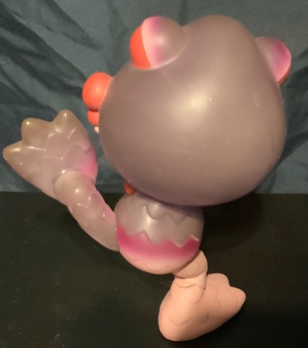 Erick Scarecrow Wet-Suit Maria Limited Edition Vinyl Figure - Picture 8 of 10