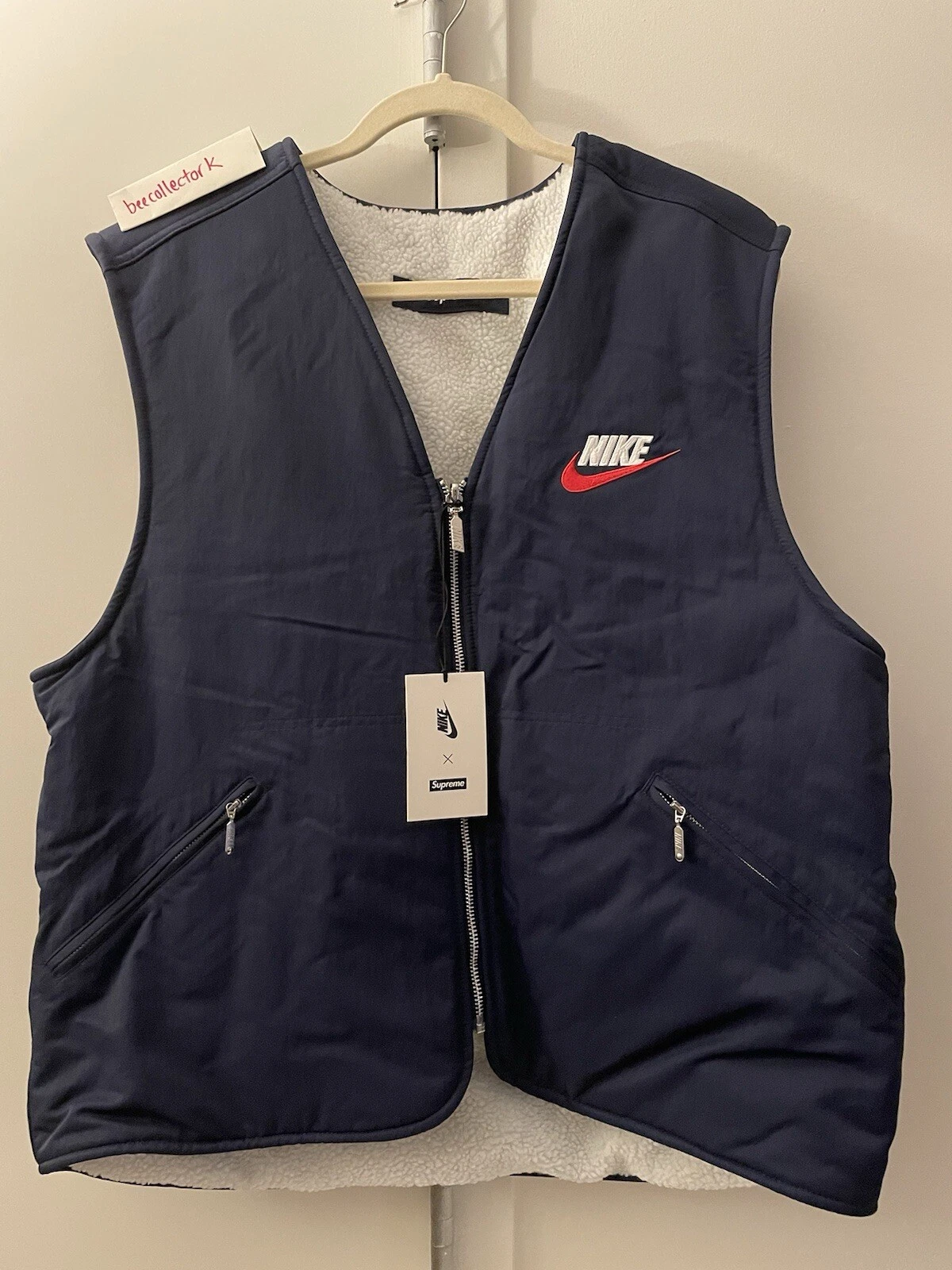 Rare gilet sherpa nylon réversible Supreme FW18 Nike bleu marine, taille L, neuf avec étiquettes