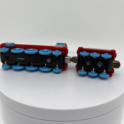 Thomas il treno Gordon 2002 con tender a carbone Take N Play auto motore pressofuso - Foto 12 di 21