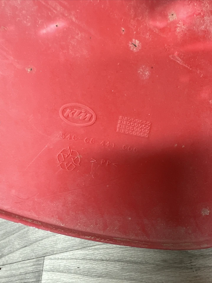 1995 ATK 605 DSES LEFT SIDE PANEL PART# 060013 - Image 3 of 3