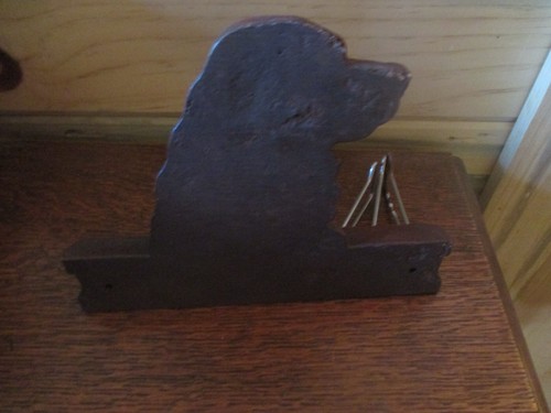 PORTA CRAVATTA IN RESINA CANE SPANIEL METÀ SECOLO VINTAGE - ANNI '70 - Foto 4 di 4