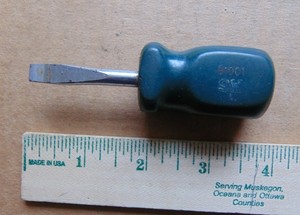 S-K-TOOLS-USA-GREEN-HANDLE-STUBBY-FLAT-SLOTTED-DRIVE-SCREWDRIVER-81001