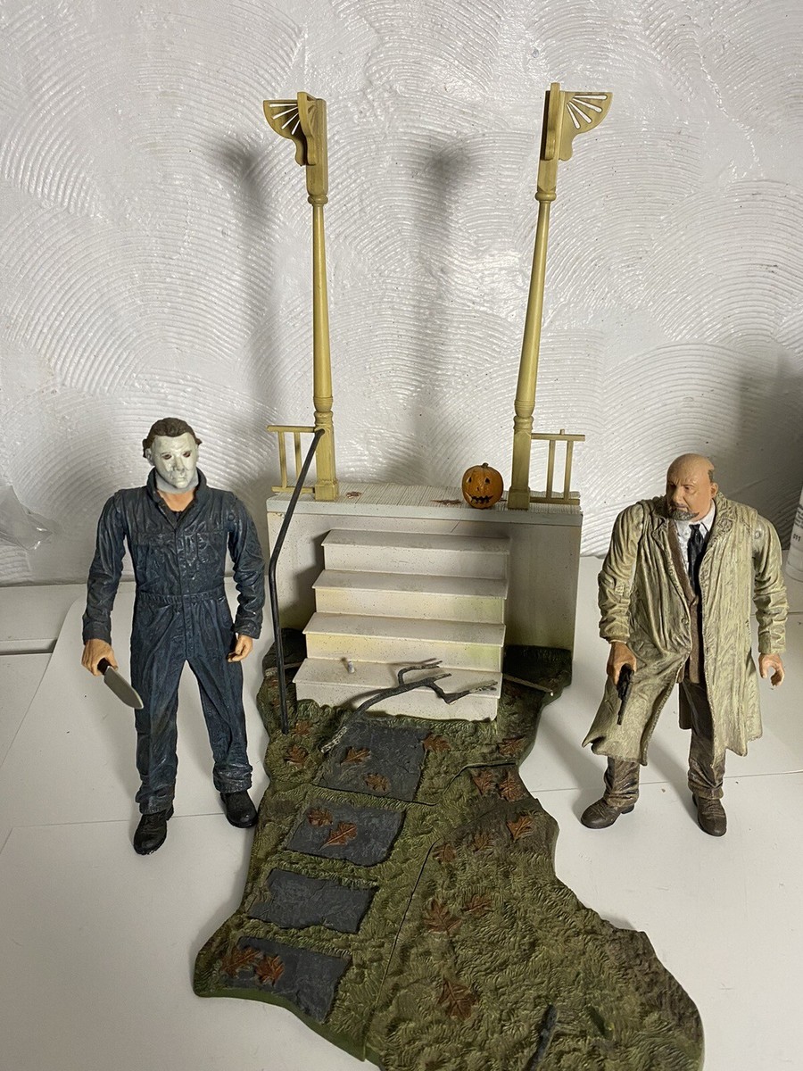 Neca Halloween The Night He Came Home Figure Diorama Set Michael Myers Dr Loomis eBay