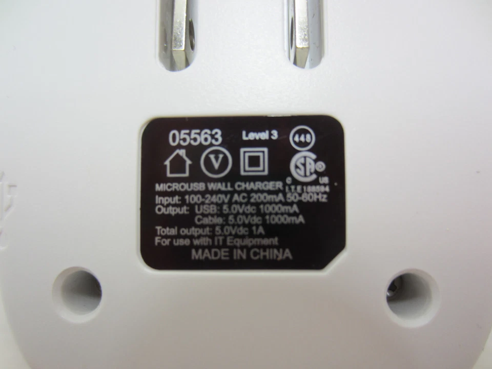 NEW  Universal Micro USB Wall Charger For Smartphone Devices Dual white  NEW - Image 4 of 4