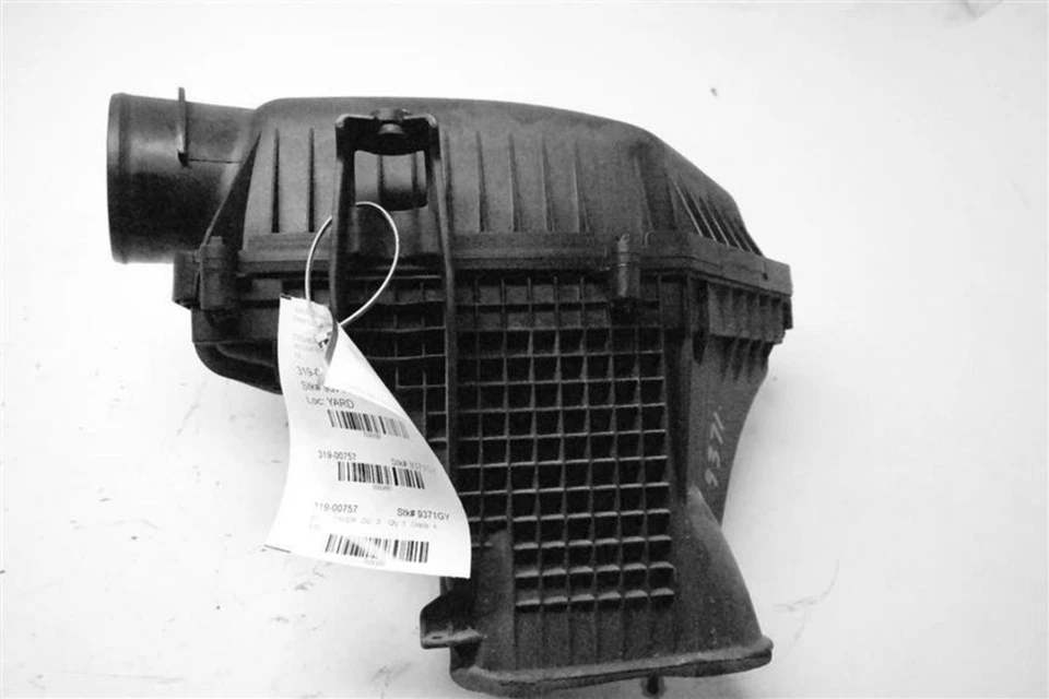 Used Air Cleaner Assembly fits: 2018 Dodge Charger 3.6 Grade A Foto 4 de 4