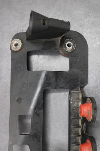 Halter Ventilblock BMW E65 E66 760Li Karosseriehalter Dynamic Drive 6753001 - Picture 3 of 6