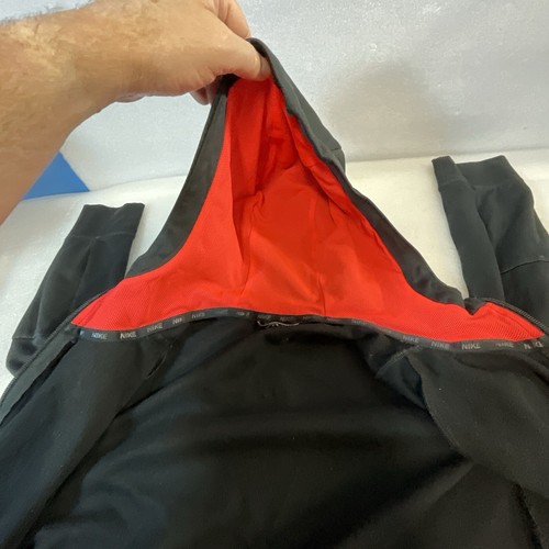 Nike RN#56323 CA#05553 Hooded Jacket With Significant Wear - Picture 5 of 16