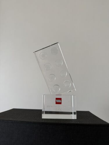 Lego VIP Gold membership Crystal trophy in Lego Korea store - Picture 5 of 7