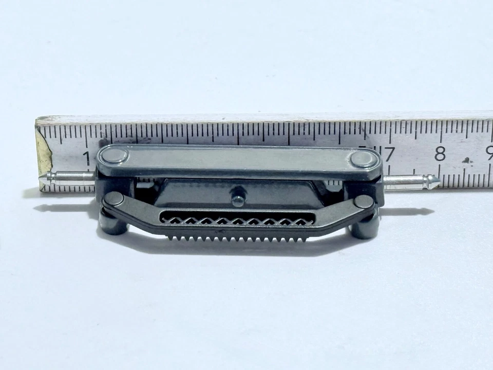 Siku Control 6725 Scania Vorderachse  passt auch an 6731 Volvo und 6721 MAN NEU - Bild 4 von 4