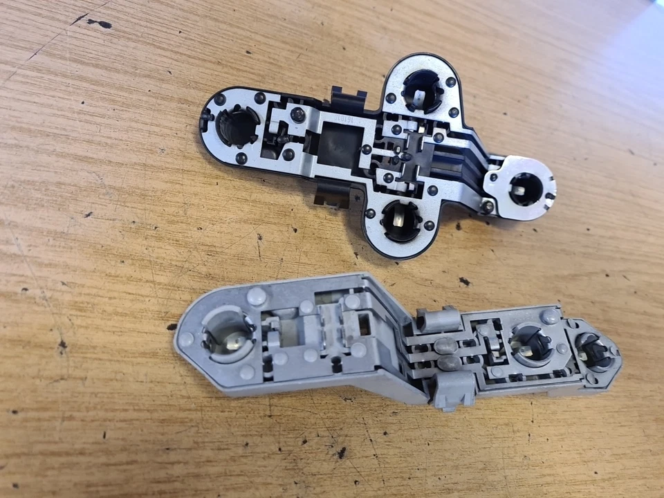 2005 VOLVO S60 SE PAR DE PORTA-LÂMPADA TRASEIRA LATERAL DO PASSAGEIRO 161011/161015 - Imagem 2 de 4