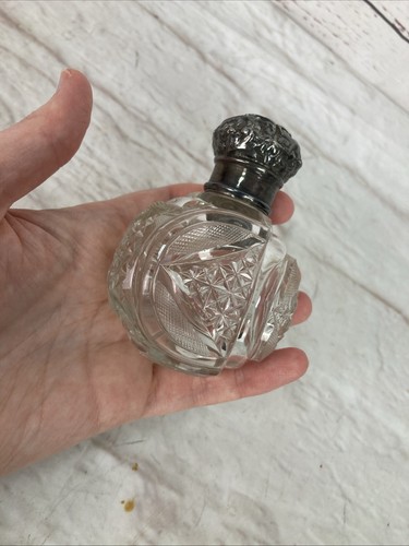 Antiker Parfum Flakon Glas Silberdeckel Synyer Beddoes 1901 Innenstopfen 8,5 - Bild 4 von 16