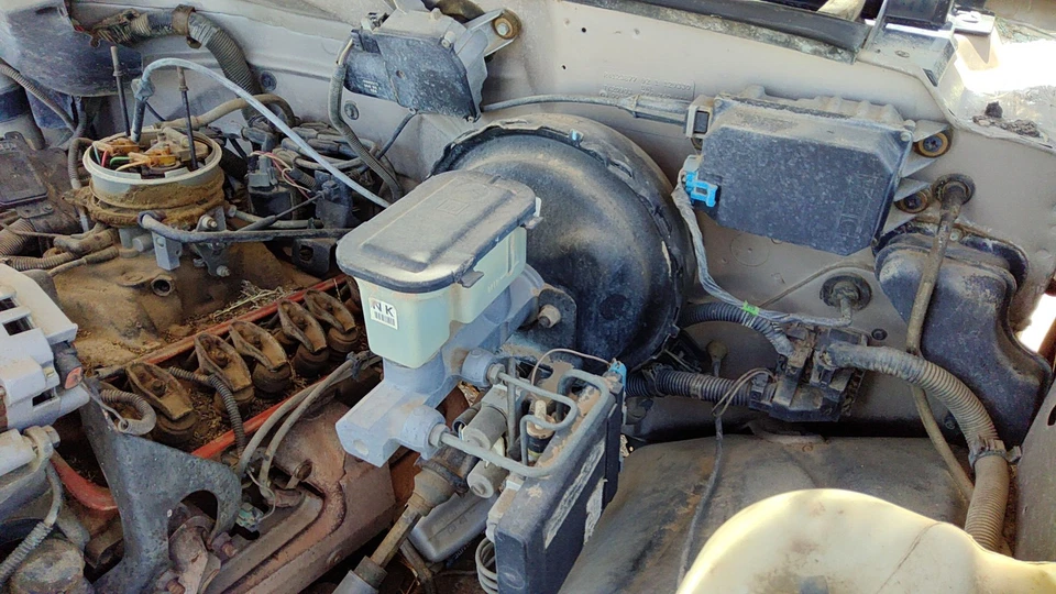 1988-1993 Gmc Sierra 2500 Power Brake Booster com conjunto de pares de cilindros mestres OEM - Imagem 3 de 4