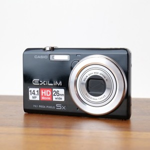 CASIO - CASIO EXILIM EX-S100 デジタルカメラ カシオ、光学2.8倍ズーム カードデジカメ「EXILIM EX-S100」