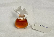 Chloe Pure Parfum perfume by Lagerfeld with Calla Lily top. A0008