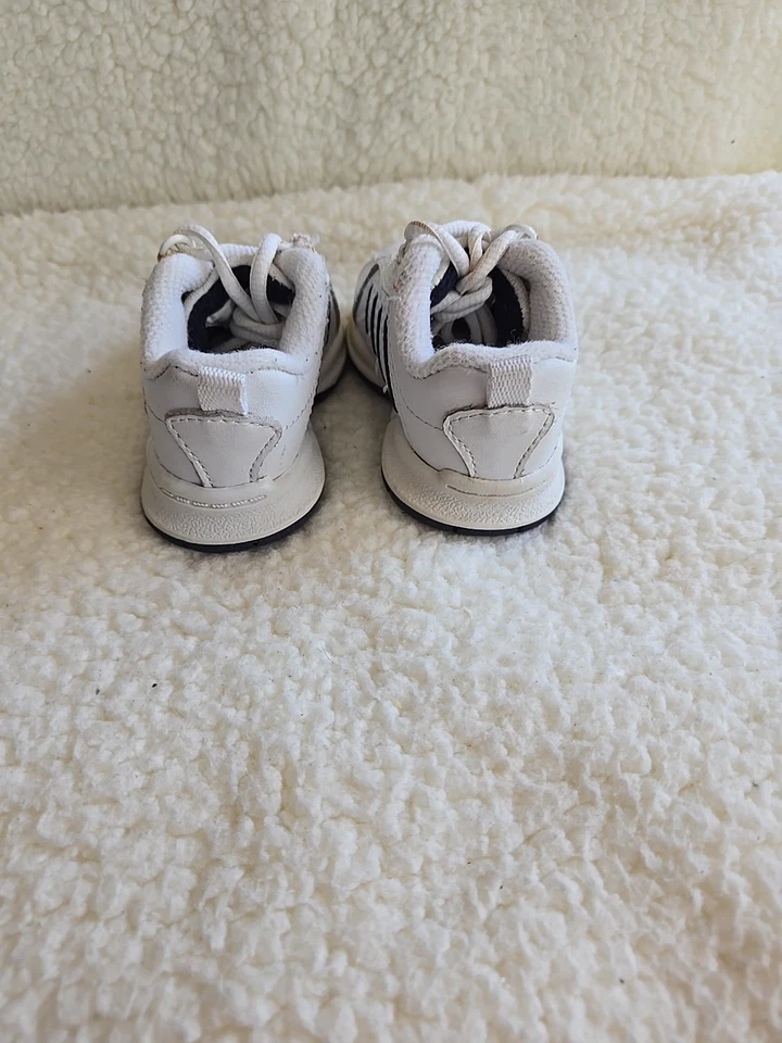 De Colección Niños Conexión Bebé Tenis Zapatos Atléticos Con Cordones Talla 2 Blanco Azul Marino Foto 3 de 4