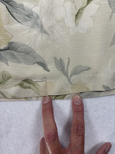 Tommy Bahama Shirt Mens XL Button Down 100% Silk Beige Floral Short Sleeve-stain - Picture 12 of 12