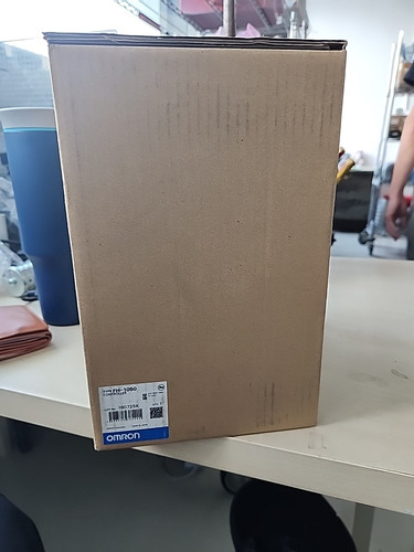 New OMRON FH-1050 + FZ-S5M2 + FZ-VSB3 + FLV-TCC4 FedEx Vision System - Picture 5 of 12