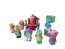 Happy land Enchanted Carriage And 9 Figures