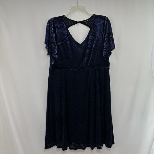 Torrid blau Samt Ausbrenner Kleid Damen 2X Flatterärmel gefüttert Rock - Bild 2 von 9