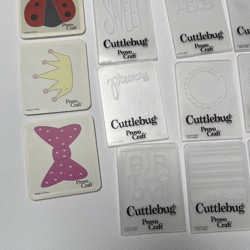 Gran Lote 100+ Troqueles Cuttlebug ProvoCraft, Embossers, Etc - Imagen 22 de 23