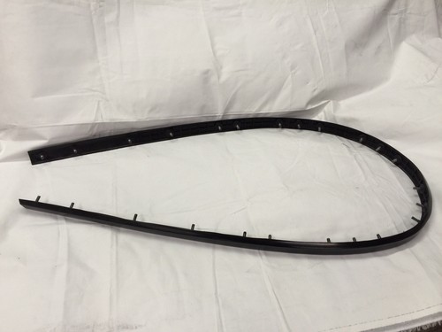 78-87 New El Camino Malibu Rear Bumper Impact Strip Rubber - Bild 1 von 2