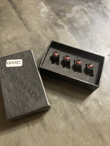US85 GMC Logo Emblem Auto Car Wheel Tire Air Valve Caps Stem Cover Accessorie... - Bild 1 von 4