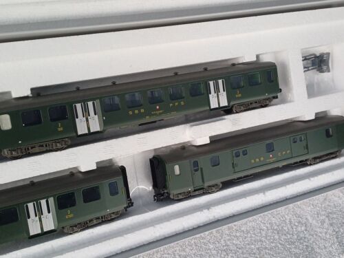 Trix HO 21333 SBB S-Bahn Elektrolok Baureihe Re 4/4 11332 Digital DCC - Bild 8 von 20