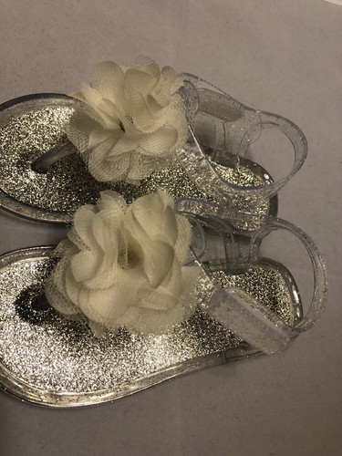 Sandalias para niñas niños talla 7 blancas brillantes gelatina bebé - Imagen 9 de 11